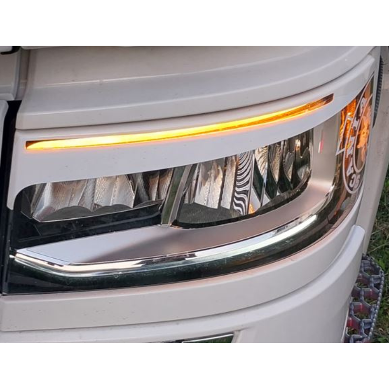 Pleoape far pentru Scania S&R 2016+ cu decupaj pentru pozitie cu LED [8]