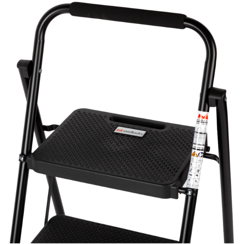 Scara taburet cu 3 trepte, inaltime 71.5 cm, pliabila, structura metalica rezistenta [3]