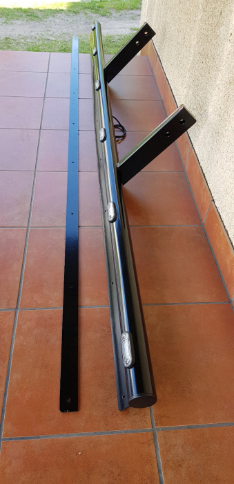 Aparatori noroi, presuri cauciuc pentru camioane, Suport inox, cu leduri pentru aparatori noroi [2]