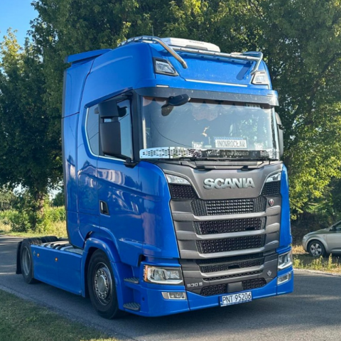 Bara inox pentru proiectoare, bullbar Scania Next Gen, model H, 17 x LED-uri [2]