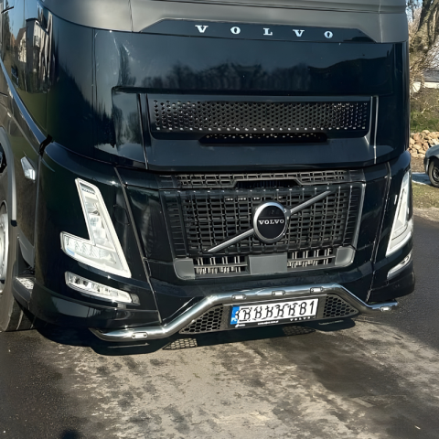 Volvo Aero - Bara LED / Protectie Inox Sub Masca Fata pentru Volvo Aero