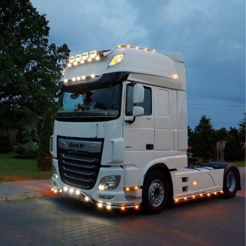 Bara leduri sub laterale, fuste, rezervoare pentru Daf XF Euro 6 [3]