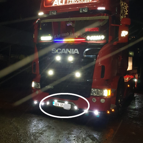 Bara leduri sub masca fata, suportul cu numar, mijloc, Scania R, Topline, Highline [3]
