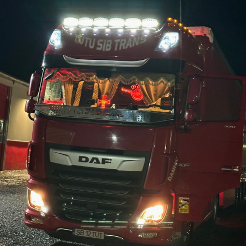 Bara proiectoare, Super Space Cab, Daf XF 105  Euro 6 [4]