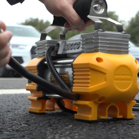 Compresor auto cu 2 cilindri, accesorii si geanta incluse [7]