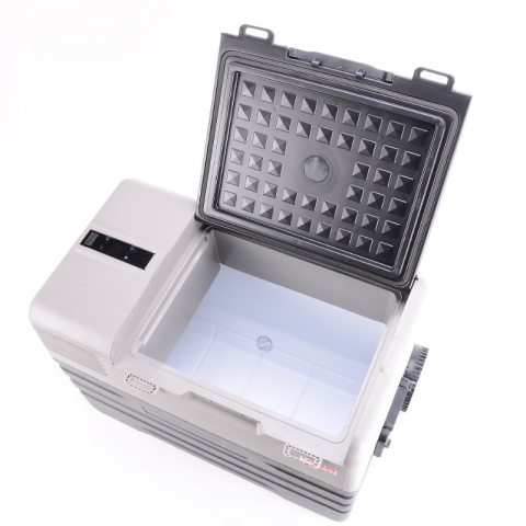 Frigider auto portabil cu roti si maner telescopic, 42L, compresor, 12/24/230V, Bluetooth si Aplicatie [1]