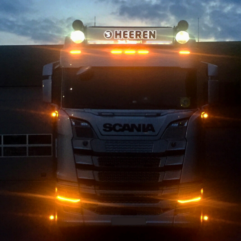 Kit conversie pozitie portocalie, galbena Scania S + R, 2016+ [2]