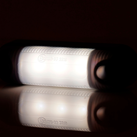 Lampa LED de pozitie, gabarit alb, galben si rosu Fumuriu, 3 x LED, 12/24V, 8.4 x 2.4cm [2]