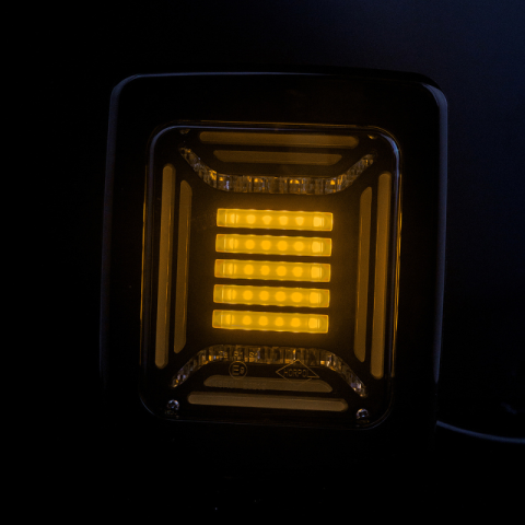 Lampa spate multifunctionala LED, CUBE, 12/24V, pozitie neon, stop si semnalizare dinamica, 13.8 x 11.5 x 4cm [7]
