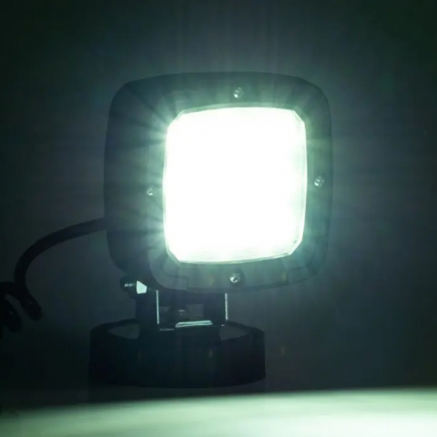 Proiector LED de lucru cu magnet, 12/24V, 14.20cm, cablu spiralat 3m, 1800lm [3]