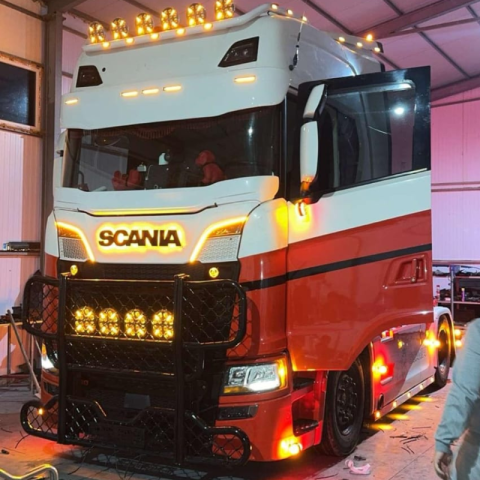 Bara proiectoare, Scania R S G Next Gen, 15 Led-uri, 6 x suporti proiectoare, Instalatie inclusa [8]