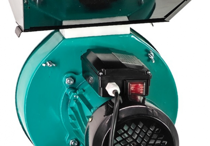 Moara electrica cu suport din metal pentru cereale si stiuleti (2 in 1), DDT-PRO.I.T. Cuva Mare, motor 3,9 kw , 3000 rpm, 320 kg/h, 4 site de rezerva, 20 ciocanele,bonus sac,surubelnita si perie. [7]