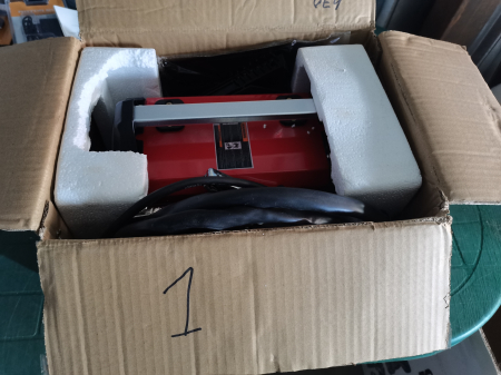 Invertor/Aparat de sudura DDT-2004, cu rola sarma MIG/MMA DDT PROFESSIONAL, 230 V, 20-300 A curent, 0.8-1.0 mm diametru sarma de sudura, 1.6-4 mm diametru electrod de sudura [4]