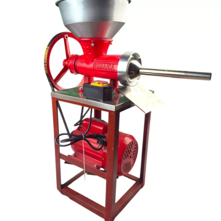 Masina de tocat carne German Meister nr 32 cu motor 1,3kw, palnie pentru carne si carnati 300 kg/h, buton start stop [1]