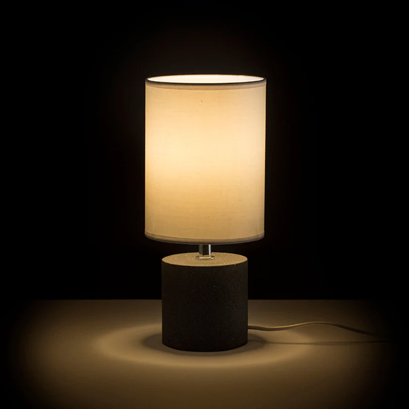 CAMINO DE MASĂ CU ABAJUR [6]