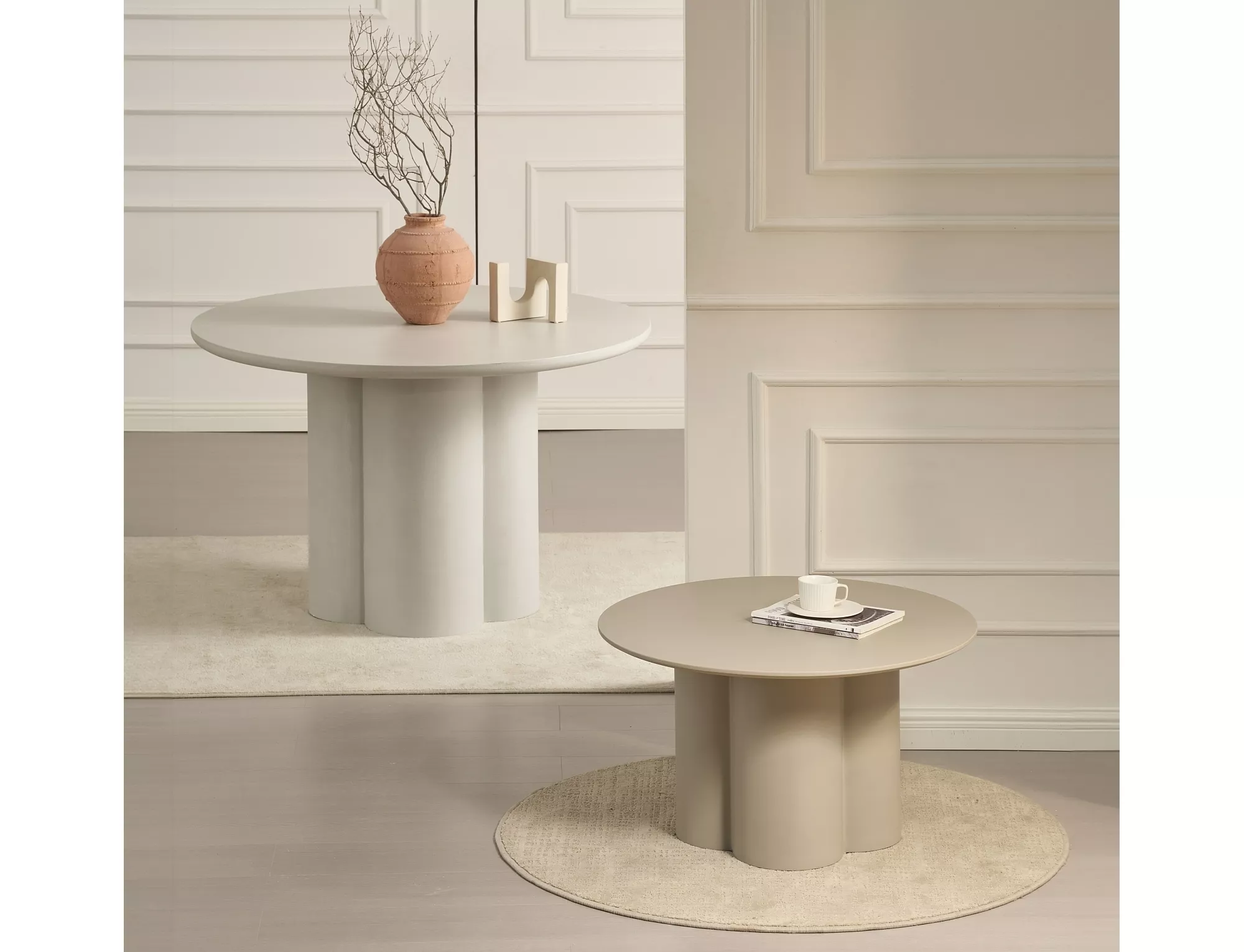 Masa rotunda Rosalia cu microciment, bej inchis, ø80/h45 cm [4]