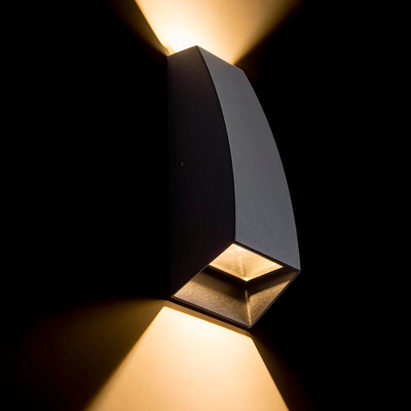 PIA - CORP DE ILUMINAT DE PERETE [4]