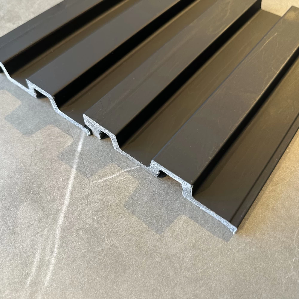 Riflaj decorativ duropolimer, negru - 2900 mm × 120 mm × 12 mm [3]
