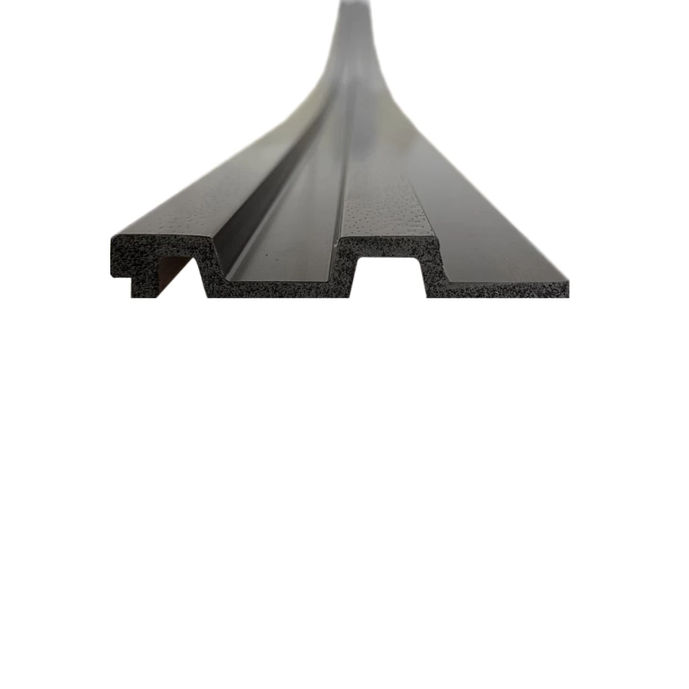 Riflaj decorativ imitatie lemn, 2900 mm × 123 mm × 18.5 mm [3]