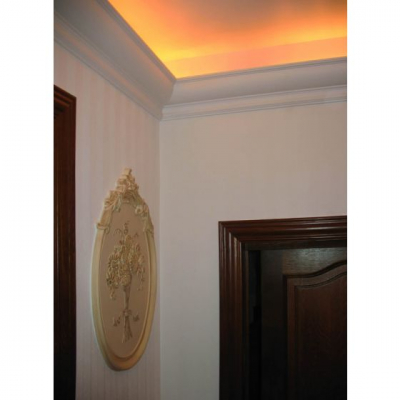 Cornisa tavan C9 - 5x5x200 cm [1]