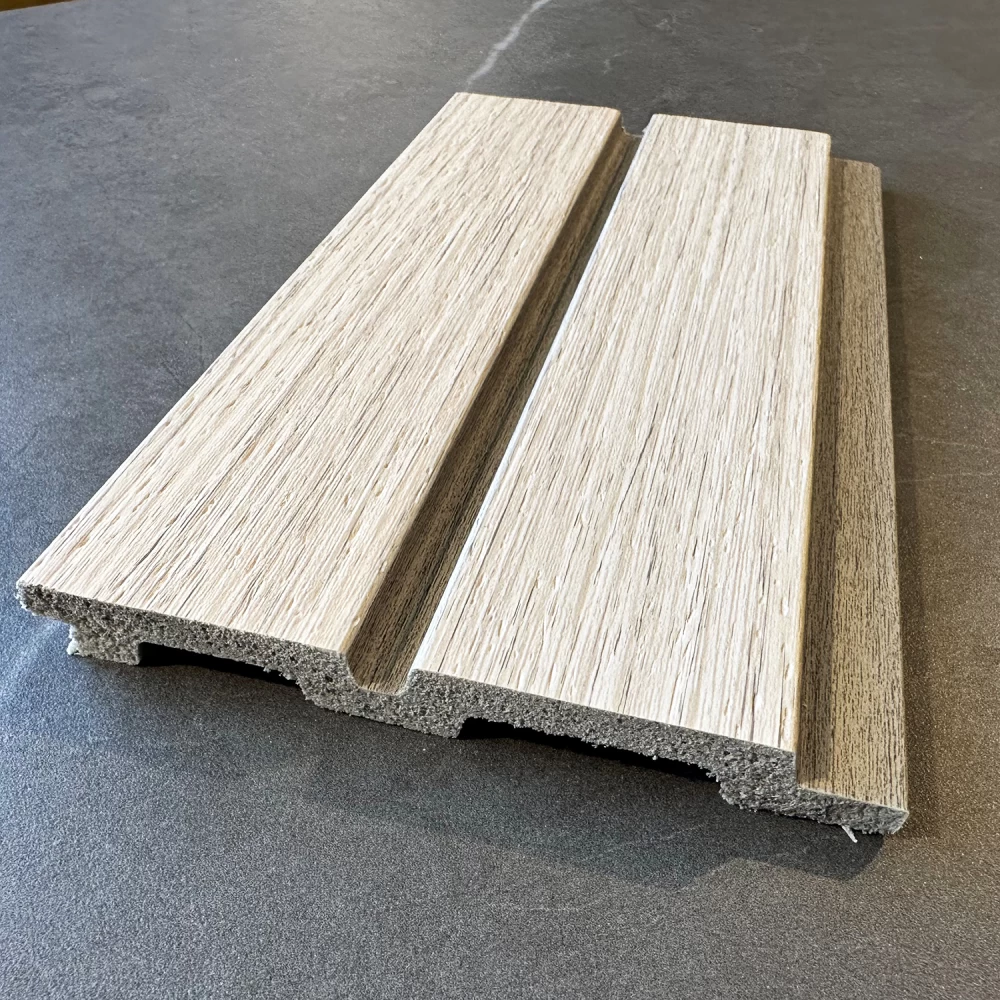 Riflaj decorativ bej texturat - 2900 mm × 122 mm × 12 mm [3]