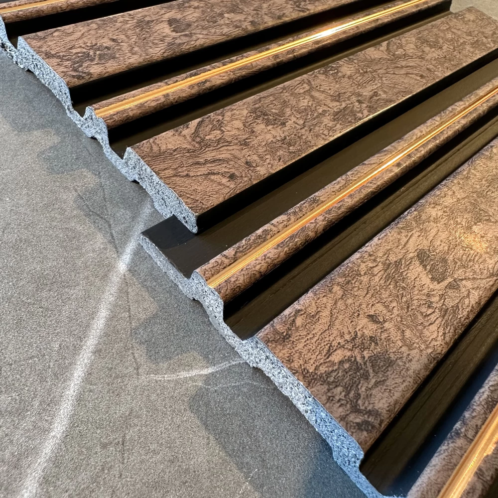 Riflaj decorativ interior, stil elegant -  2900 mm × 130 mm × 12 mm [2]