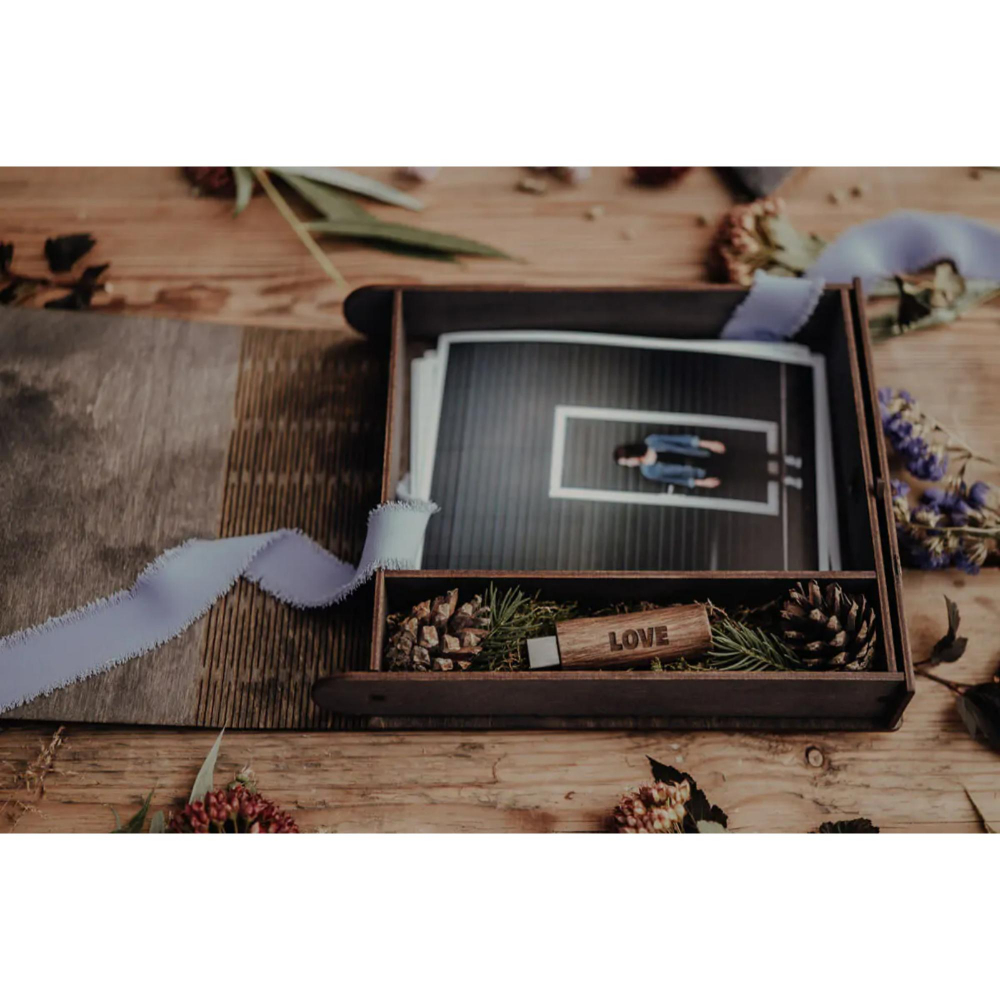 Cutie lemn personalizata prin gravura pentru poze si stick usb [8]