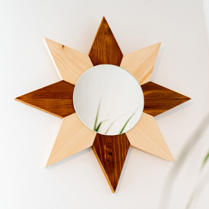 Oglindă decorativă "Prietena Soarelui" cu ramă din lemn masiv [5]