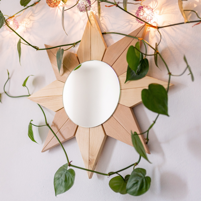 Oglindă decorativă "Floarea Soarelui" cu ramă din lemn masiv [5]