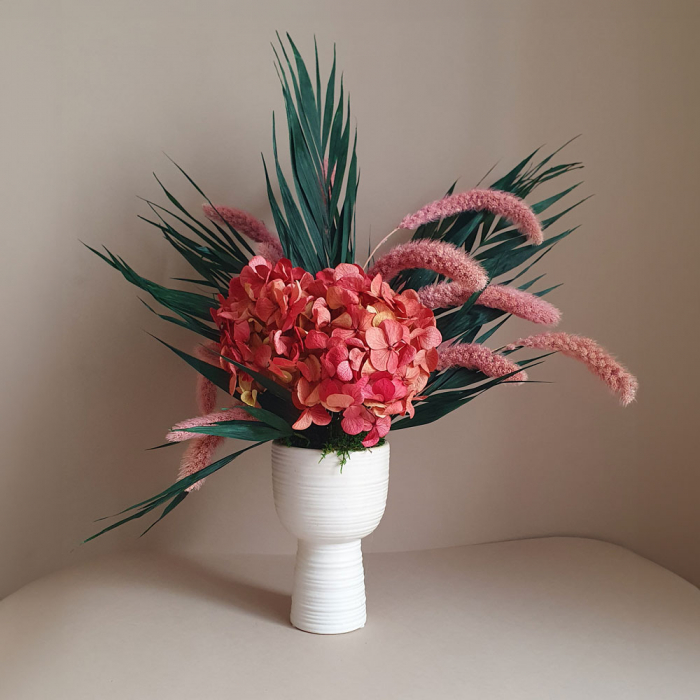 Aranjament floral hortensie naturala stabilizata roz  in vas de ceramica [3]