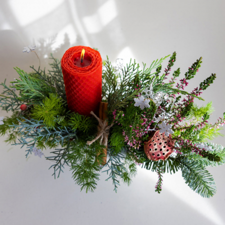 Decorațiuni pentru Sărbători - Aranjament decorativ mic cu lumanare, in vas ceramic