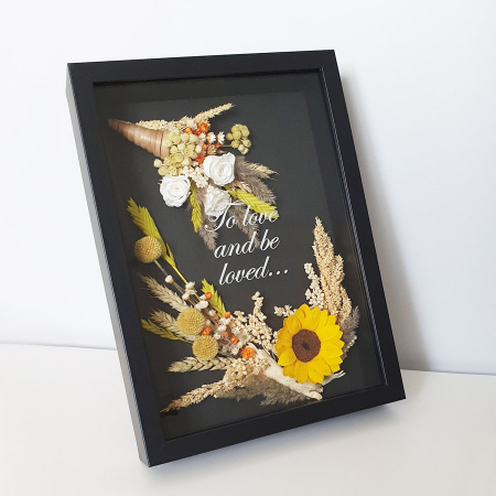 Aranjamente plante stabilizate - Cutie aranjament floral stabilizate Floarea Soarelui