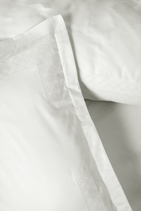 Lenjerie de pat satin premium brodată, 6 piese, bumbac 100%, Cotton Box, Galant - White [2]