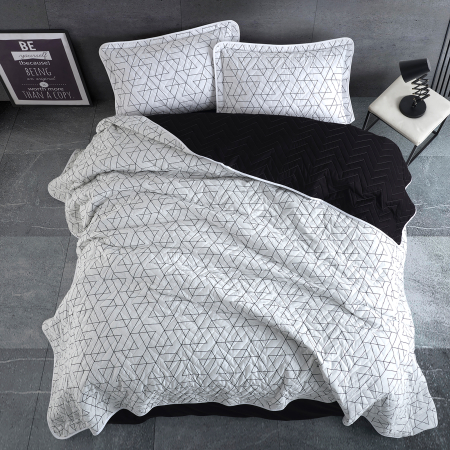 Pucioasa - Cuvertura de pat Clasy-matlasata 2 persoane (MONZA V2)