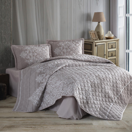 Pucioasa - Cuvertura de pat Clasy-matlasata 2 persoane (RUTE)