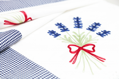 Față de masă brodată, bumbac 100%, 140x180cm, bordură albastră [1]