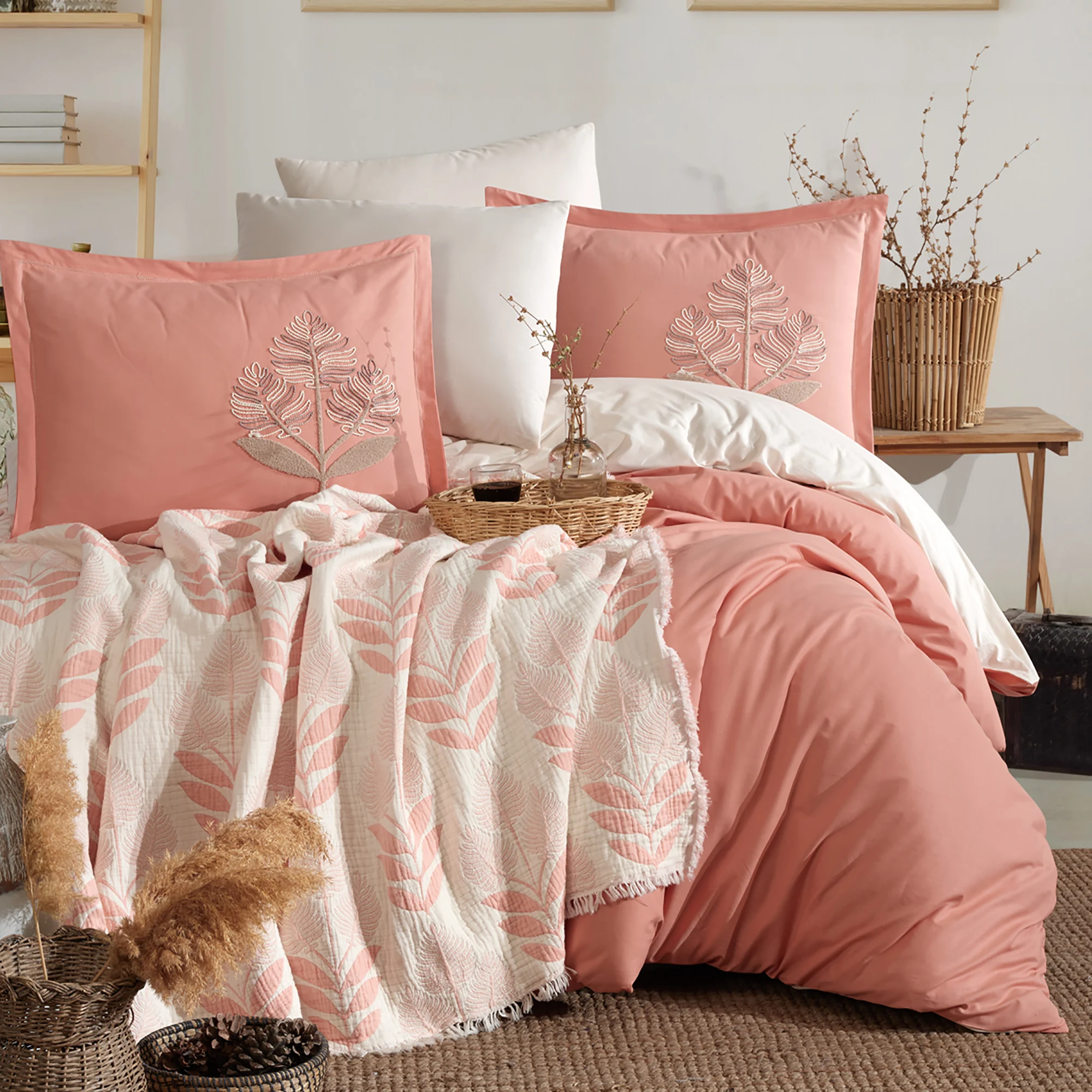 Pucioasa - Lenjerie de pat Premium Heritage (LOREVA V3)