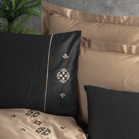 Lenjerie de pat satin premium brodată, 6 piese, bumbac 100%, Cotton Box, Elisa - Brown [1]