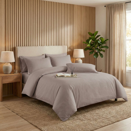 Pucioasa - LENJERII DE PAT DAMASC-POLICOTON 6 PIESE CU HUSA (6DPH40)