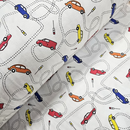 Material textil finet, 240cm, 100% bumbac, Alb cu masinute multicolore [0]