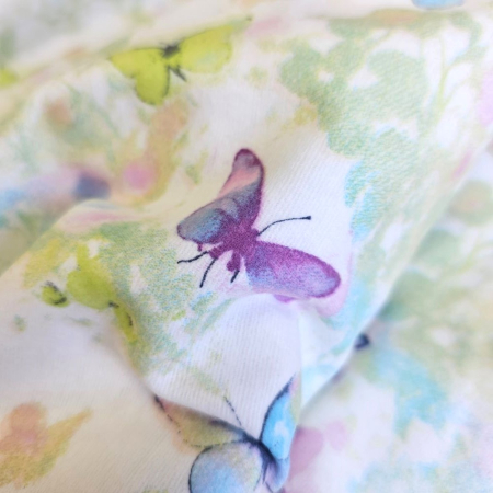 Material textil finet, 240cm, 100% bumbac, Alb cu fluturasi lila si verzi [3]