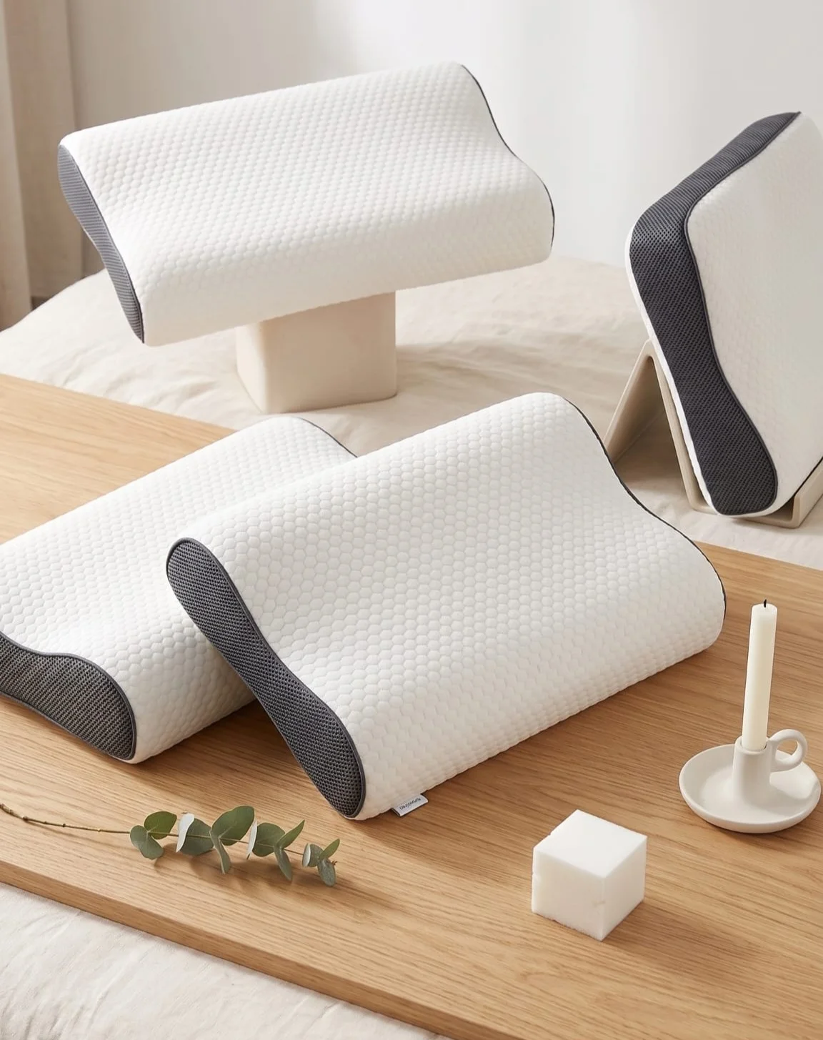 Perne și Pilote - Perna ergonomnica memory cu sistem de ventilatie