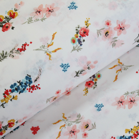 Materiale textile - Ranforce alb cu buchetele de flori rosii si roz