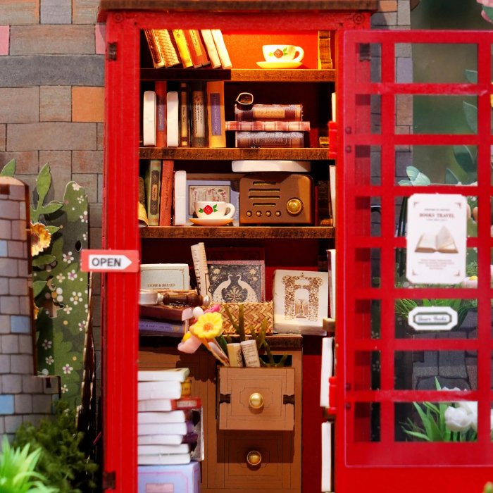 Puzzle 3D, Casuta DIY, Cabina telefonica cu flori si carti, 116 piese [2]