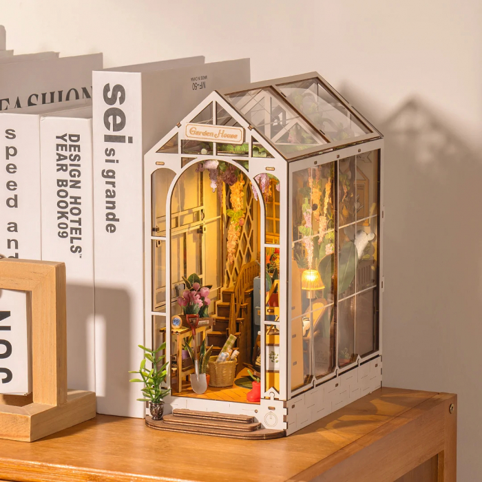 Book Nook, Cotor de Carte DIY, Gradina de Vacanta, 176 piese [3]