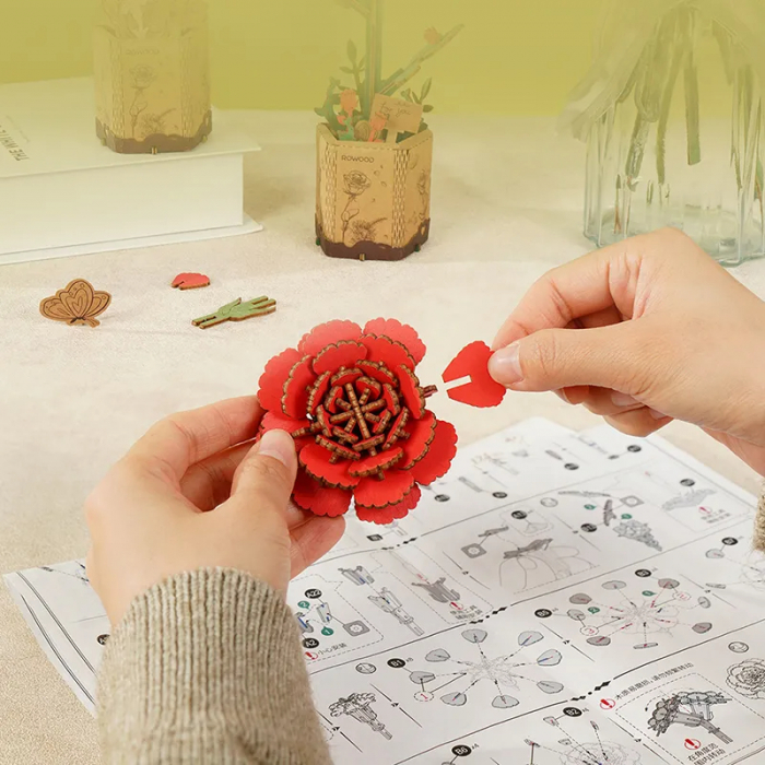 Puzzle 3D, din lemn, Garoafa rosie, 124 piese [2]