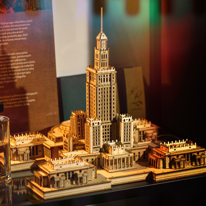 Puzzle 3D, din lemn, Palatul culturii si stiintei, 511 piese [11]