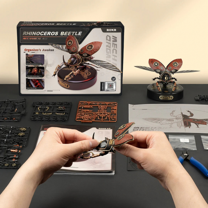 Puzzle 3D mecanic, din metal si plastic, Gandacul rinocer bionic, 156 piese [5]