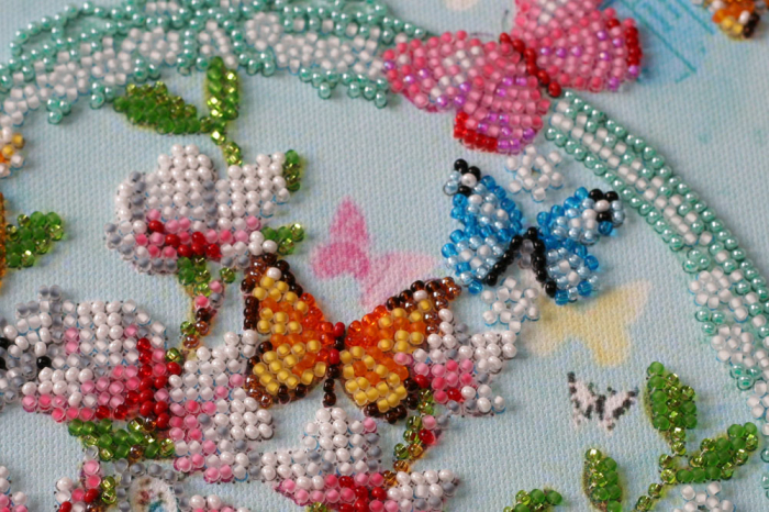 Set broderie cu margele cusute, Simbolurile primaverii, 20x20 cm [3]