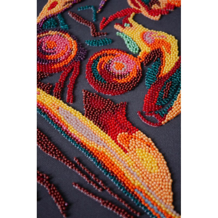 Set broderie cu margele cusute, Esenta feminitatii, 25 x 29 cm [3]
